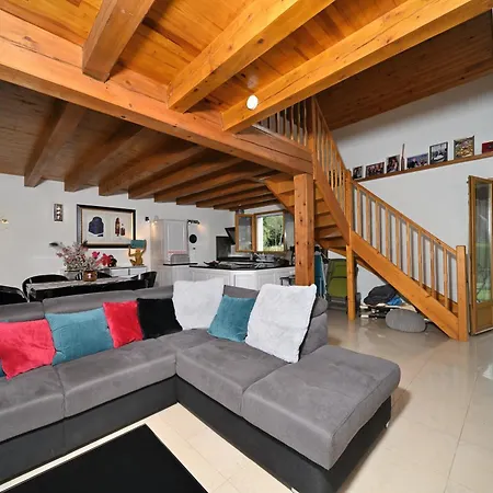 بيت للعطل Jolie Maison Vallee D'aure 4etoiles *
